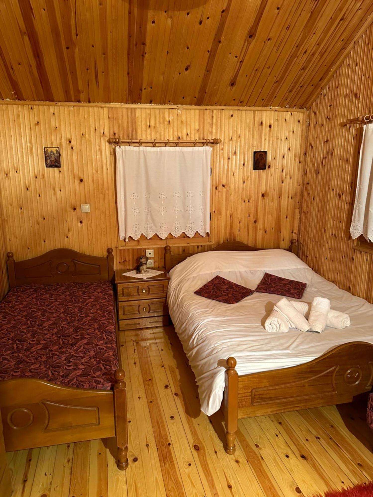 Traditional Wooden Apartment Koutsodimos Exterior photo